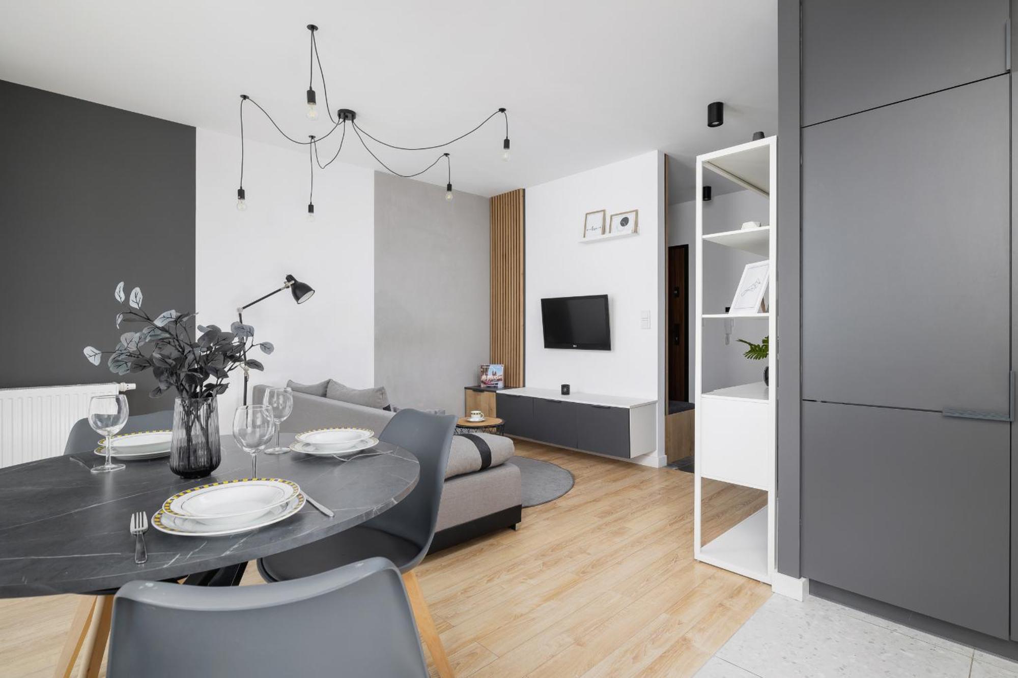 Elegant Apartment In Cracow With Balcony, Parking And Desk By Noclegi Renters Cracovia Exterior foto