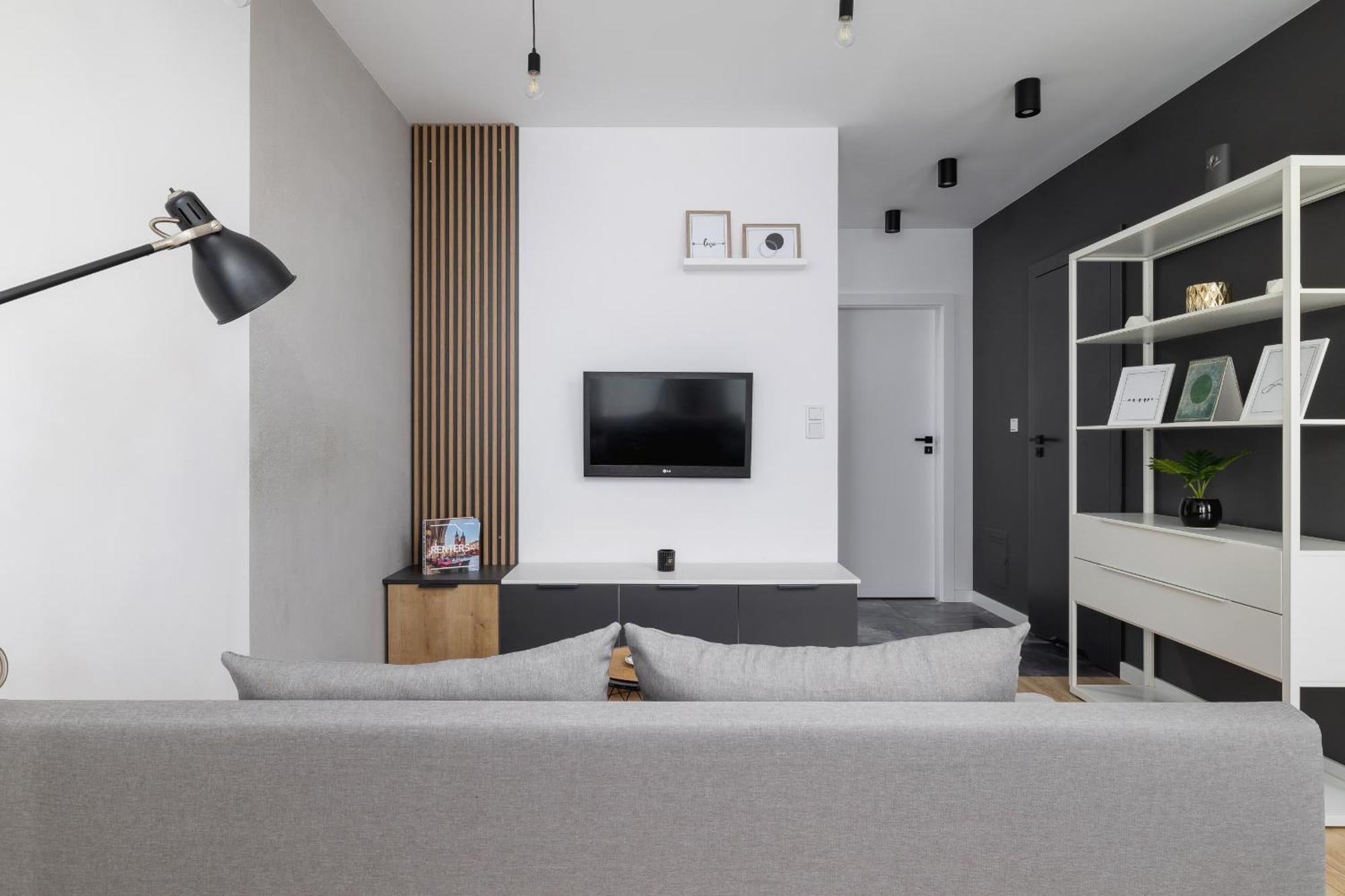 Elegant Apartment In Cracow With Balcony, Parking And Desk By Noclegi Renters Cracovia Exterior foto